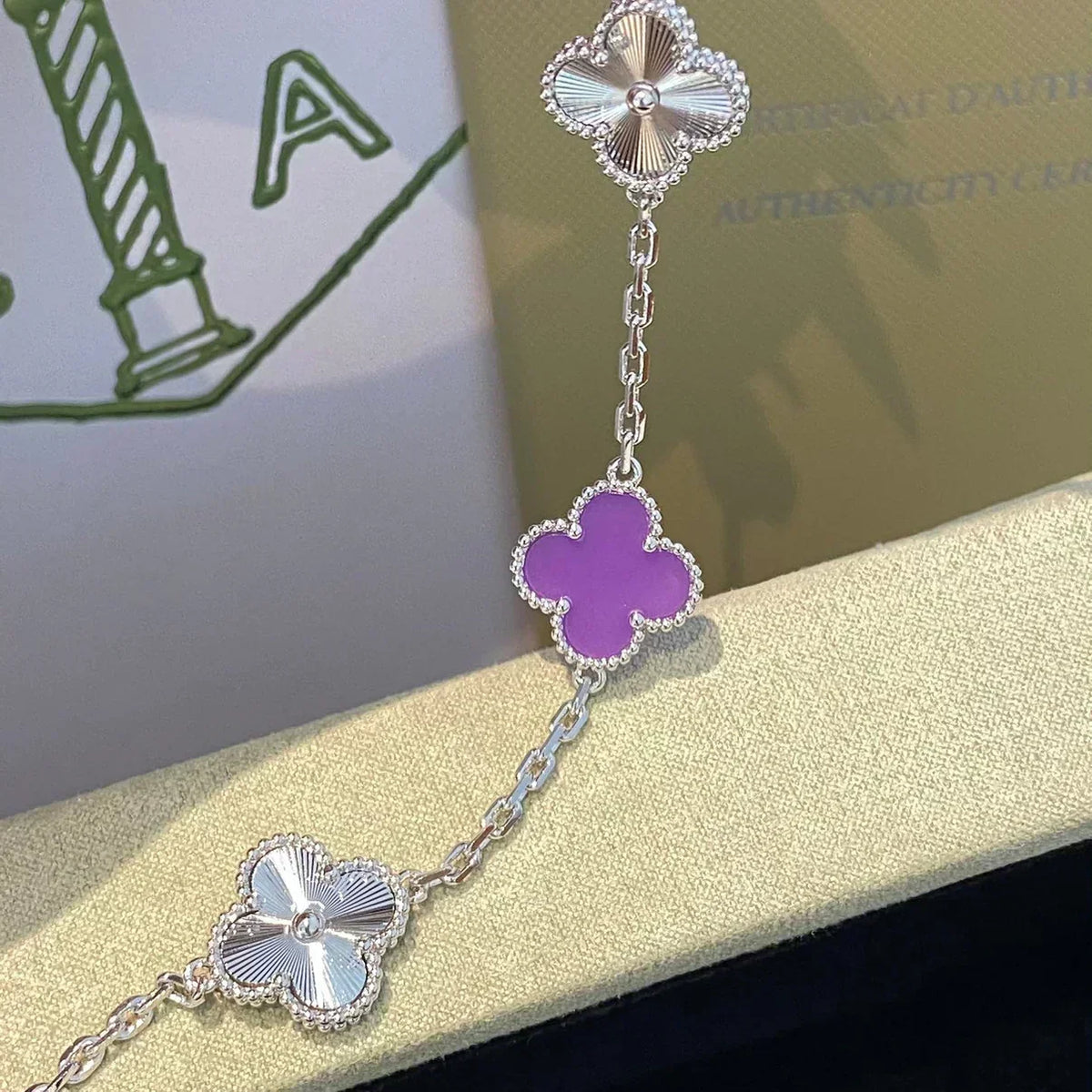 [Dawnora Jewelry] CLOVER 5 MOTIF VIOLET BRACELET COLLECTION