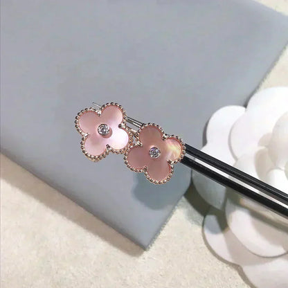[Dawnora Jewelry]CLOVER MEDIUM 1 MOTIFS  PINK MOP DIAMOND EARRINGS