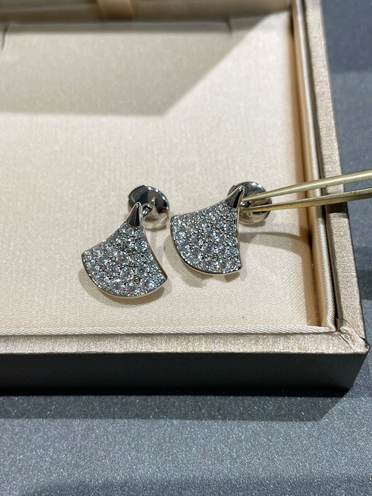 [Dawnora Jewelry]DREAM STUD EARRINGS DIAMOND