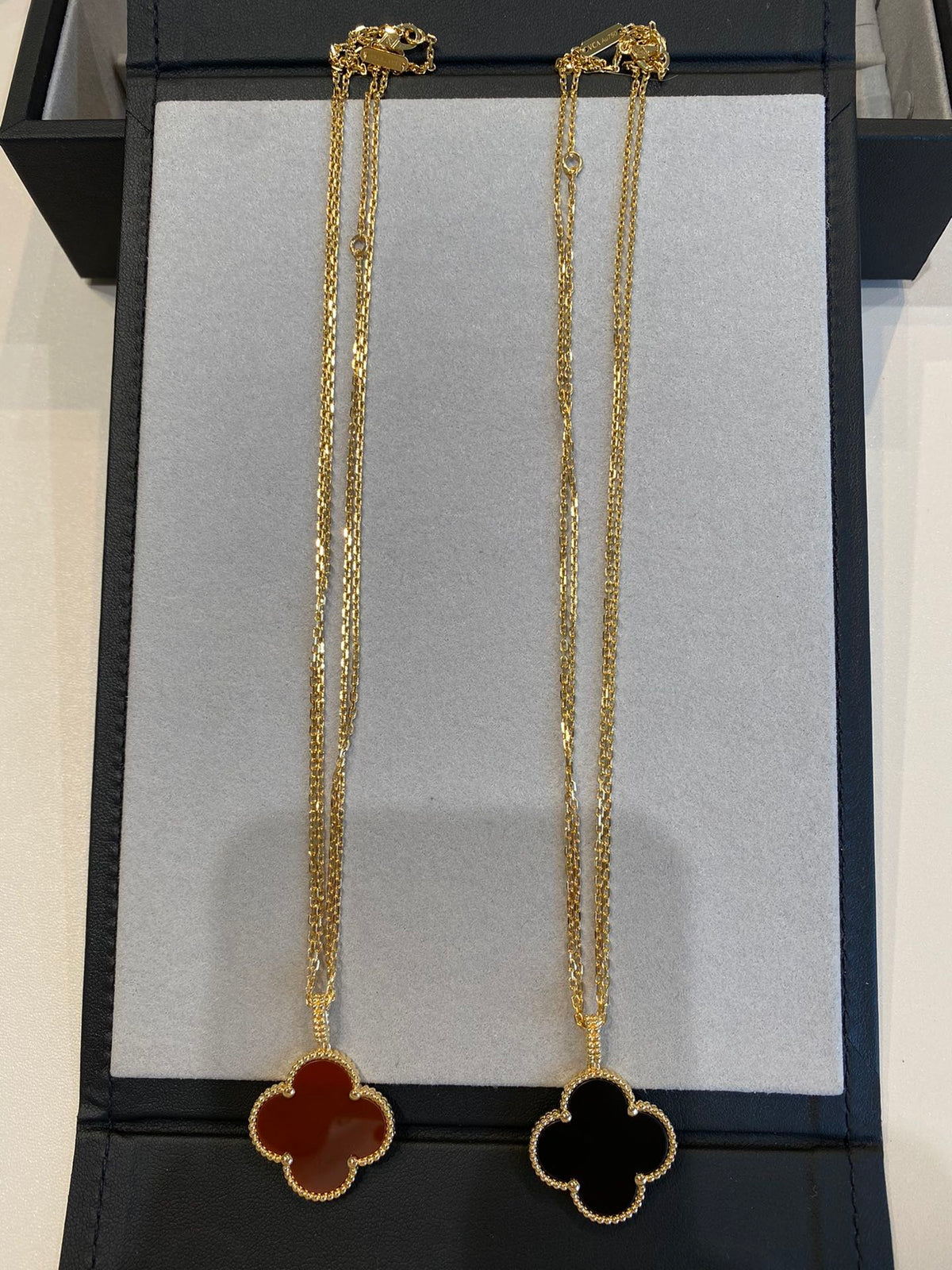 [Dawnora Jewelry]CLOVER 25MM NECKLACE GOLD CARNELIAN
