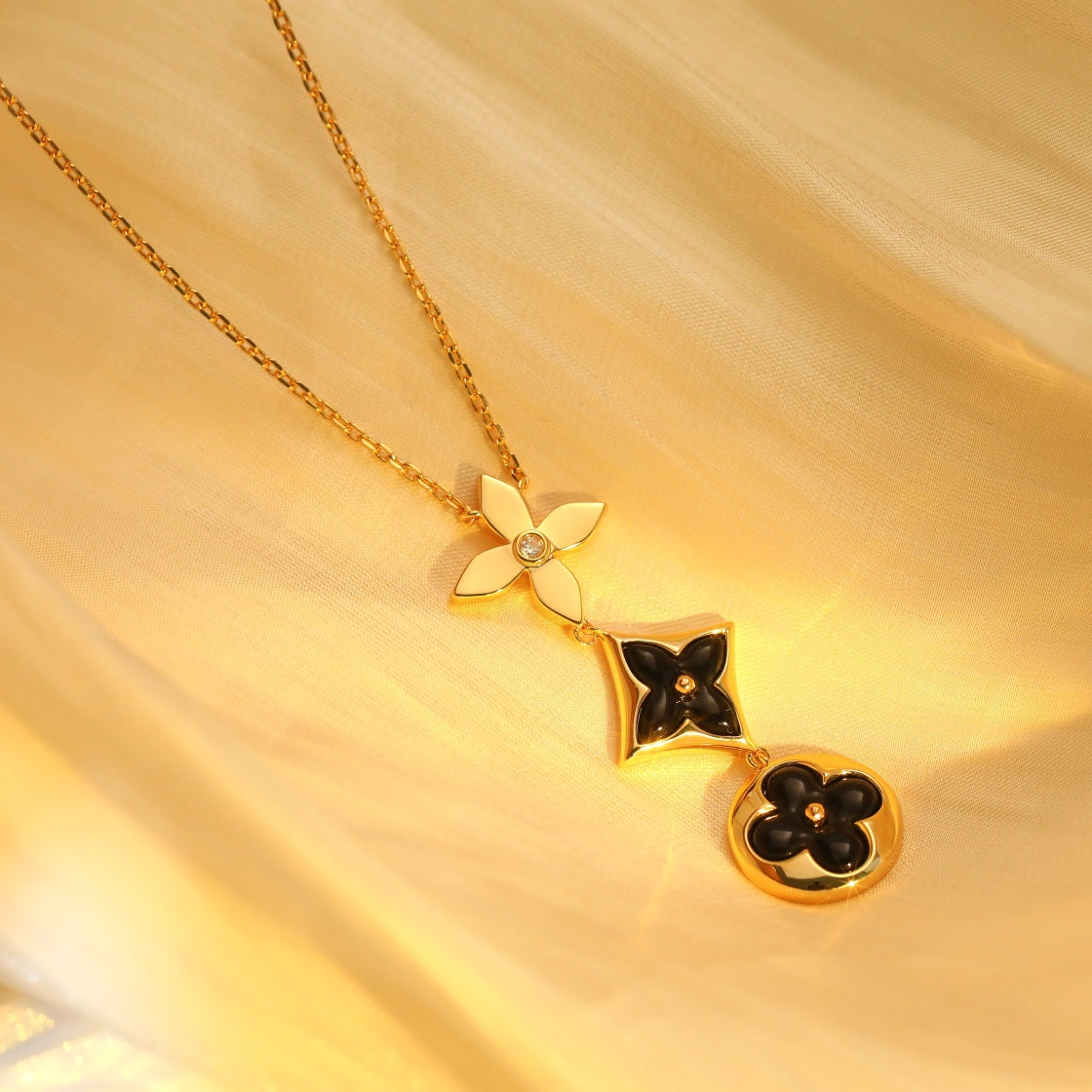 [Dawnora Jewelry]STAR AND SUN ONYX PINK GOLD NECKLACE