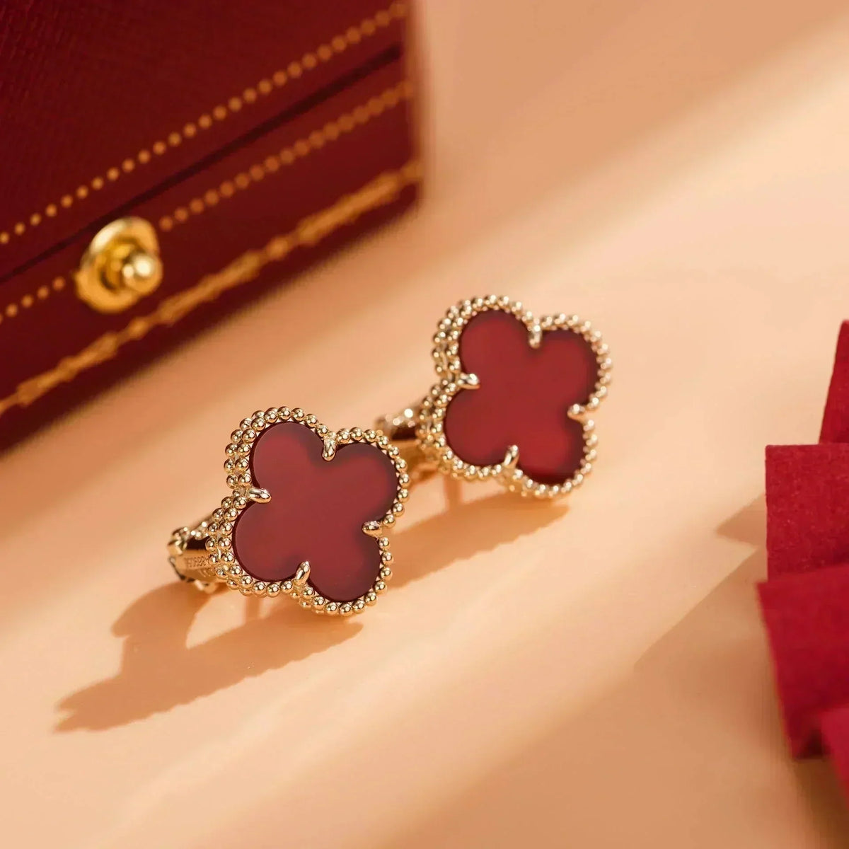 [Dawnora Jewelry]CLOVER MEDIUM 1 MOTIFS CARNELIAN  EARRINGS