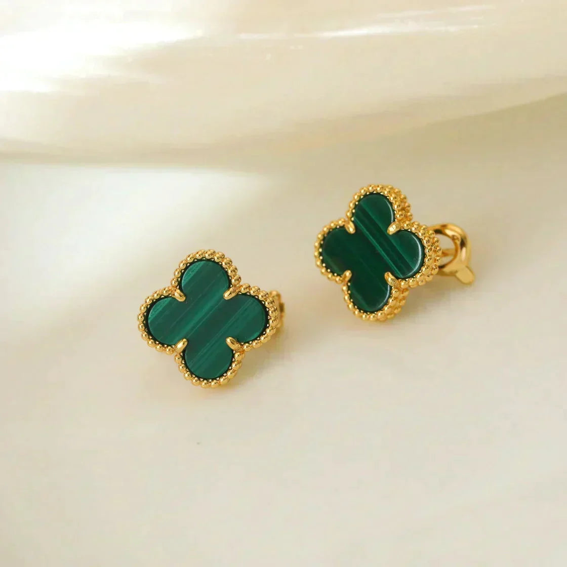 [Dawnora Jewelry]CLOVER MEDIUM 1 MOTIFS MALACHITE  EARRINGS