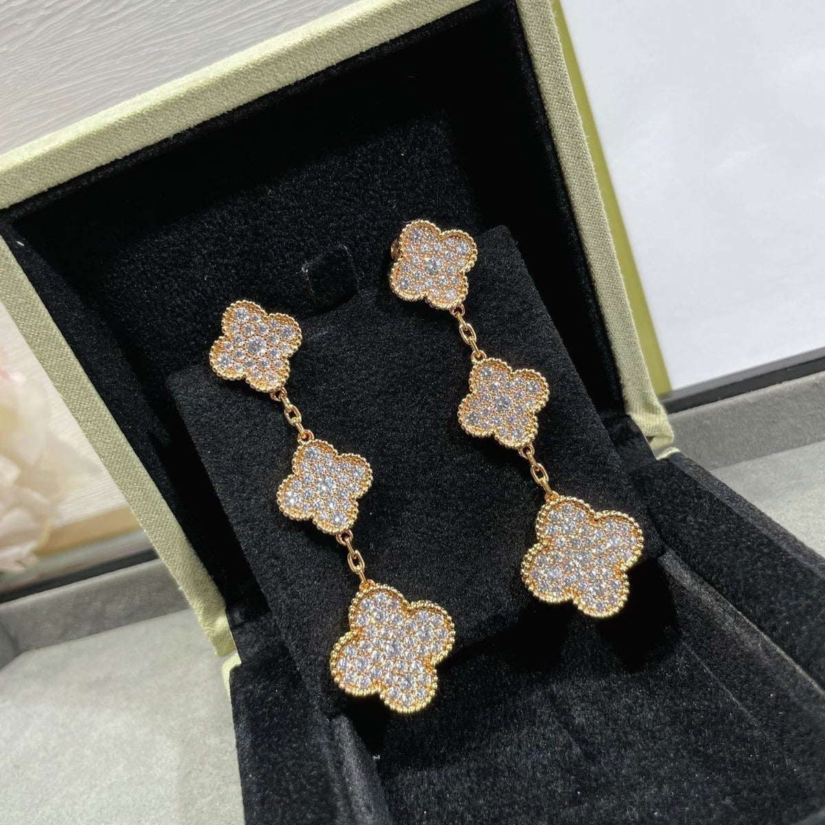 [Dawnora Jewelry]CLOVER 3 MOTIFS DIAMOND PAVED ROSE GOLD EARRINGS