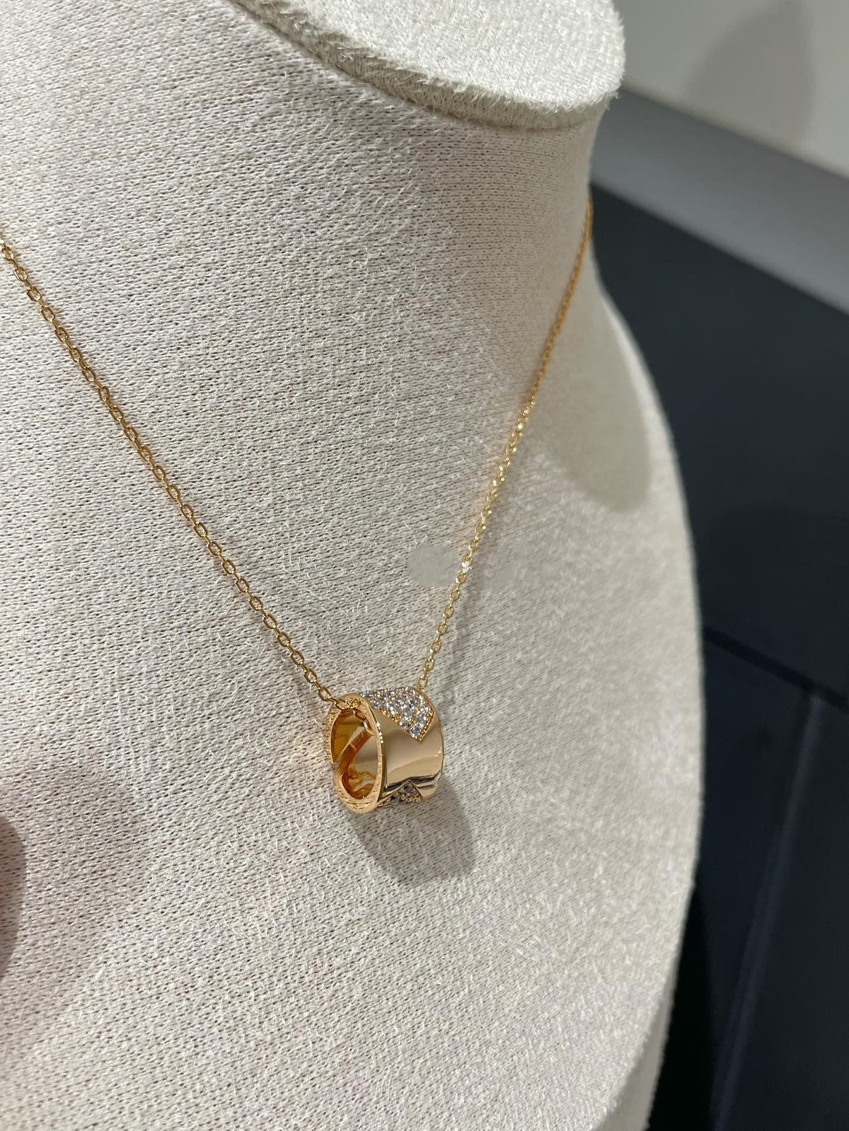 [Dawnora Jewelry]LIENS EVIDENCE DIAMOND PAVED NECKLACE