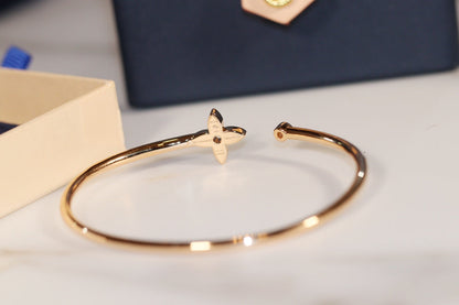 [Dawnora Jewelry]IDYLLE GOLD OPEN BRACELET DIAMOND PAVED