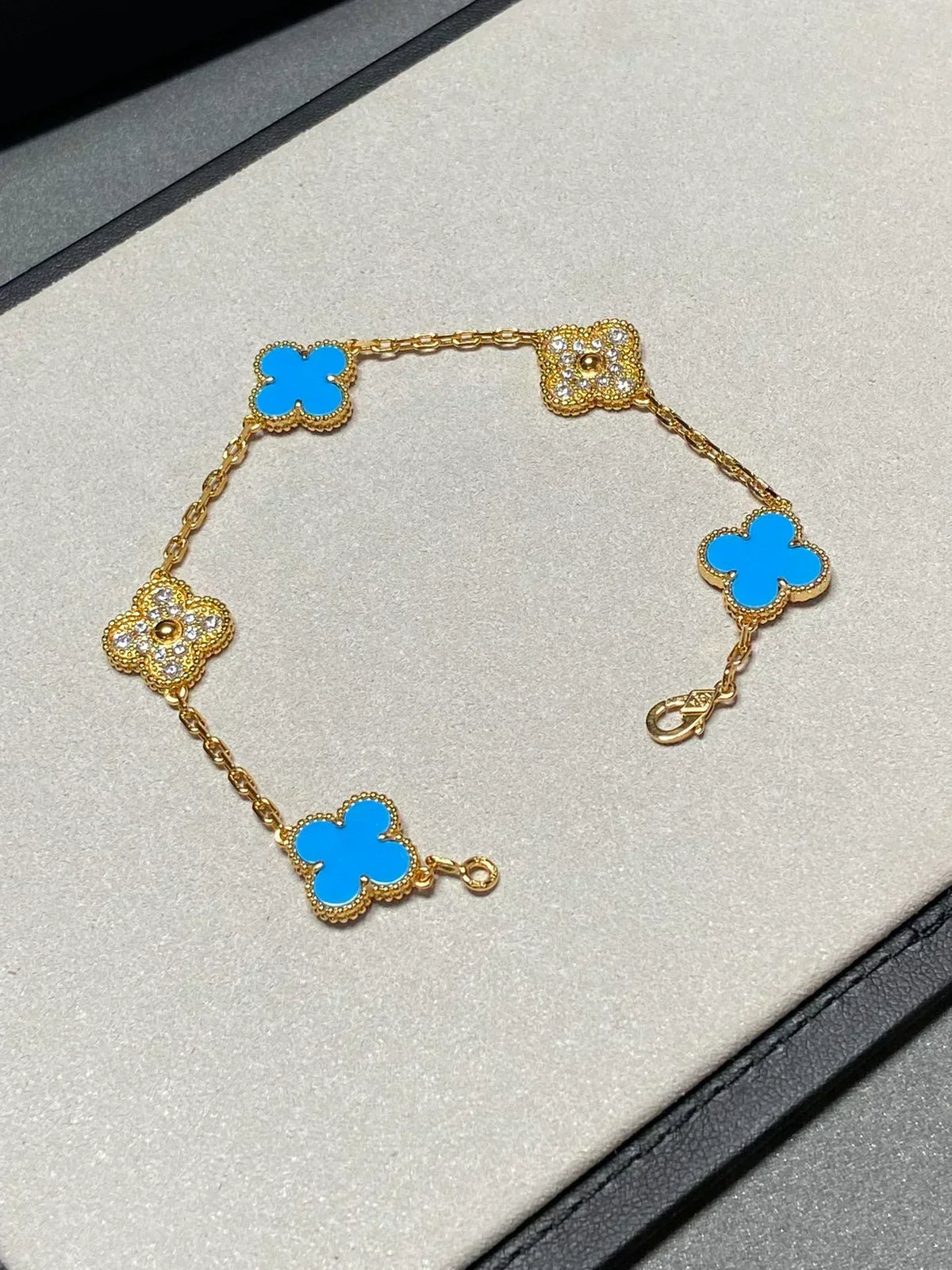 [Dawnora Jewelry] CLOVER 5 MOTIF BLUE AGATE BRACELET COLLECTION