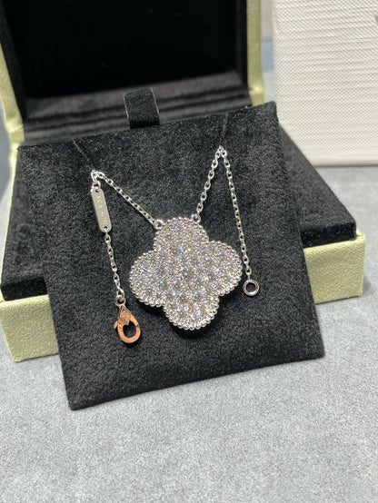 [Dawnora Jewelry]CLOVER 25MM LARGE PENDANT DIAMOND PAVED SILVER NECKLACE