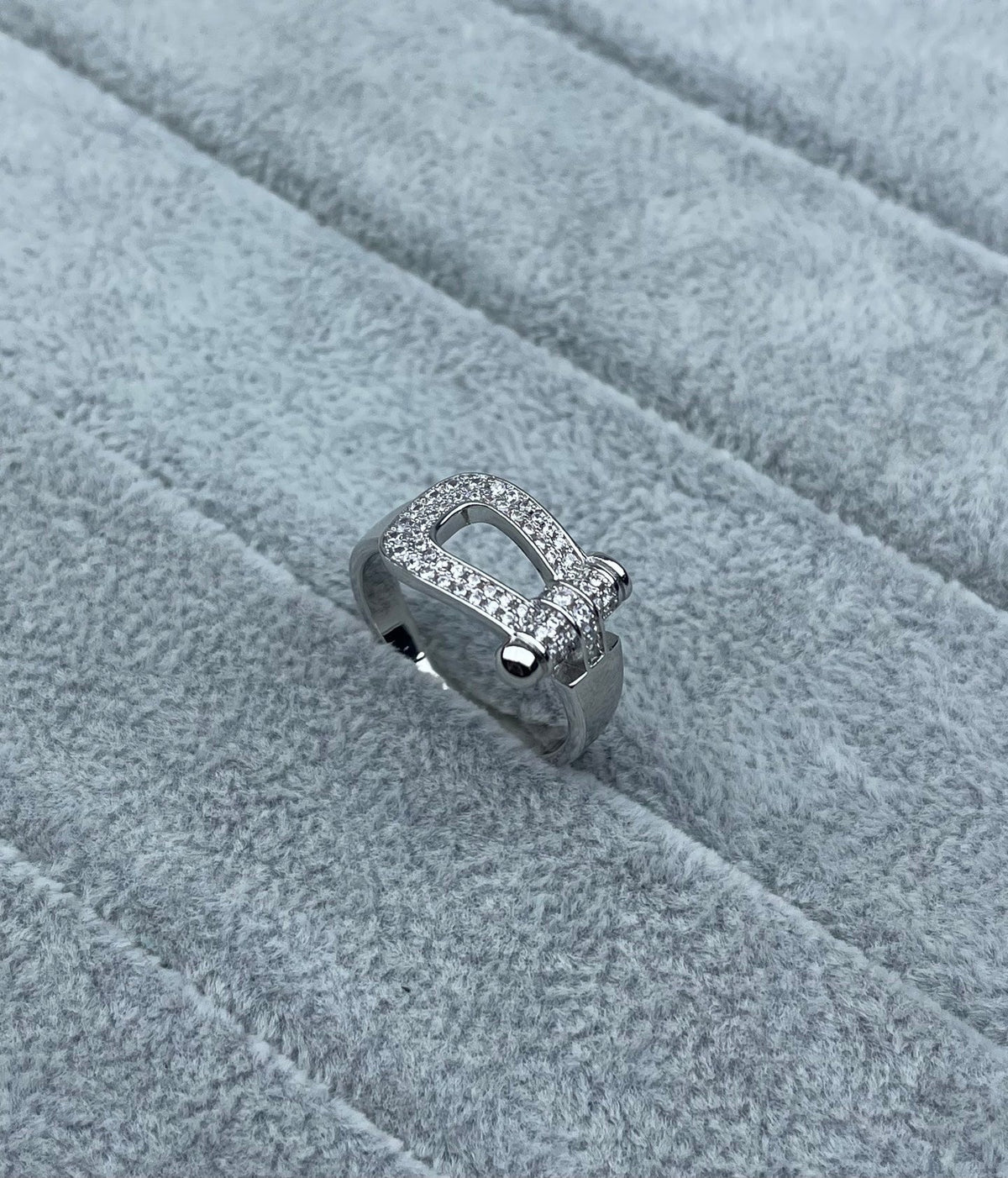 [Dawnora Jewelry]Wide Hoof-Shaped Diamond-Studded Ring