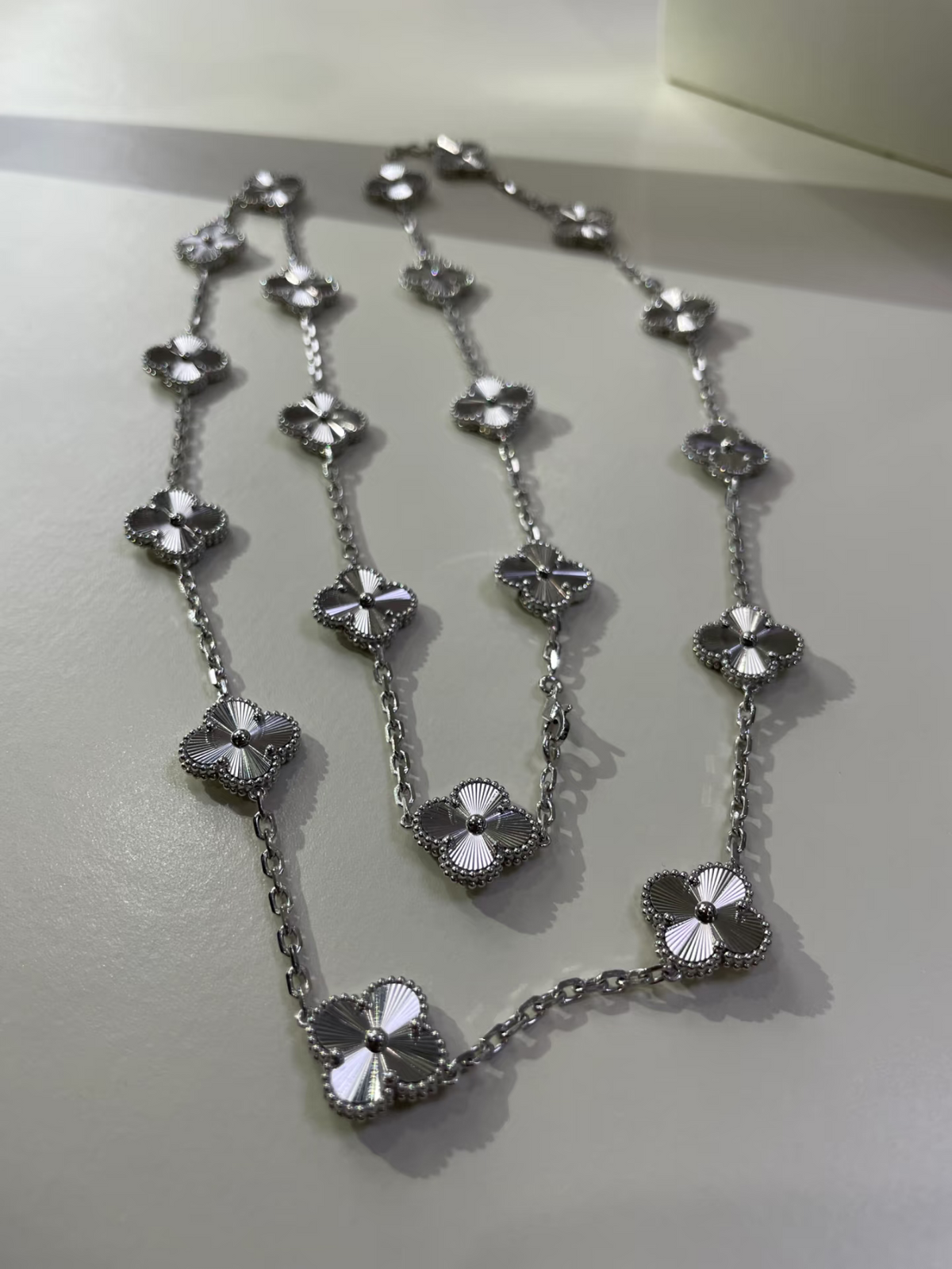 [Dawnora Jewelry]CLOVER 20 MOTIFS SILVER LASER