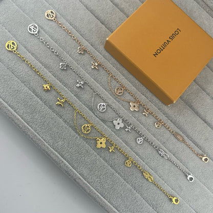 [Dawnora Jewelry]SMOOTH MULTI FLOWER BRACELET