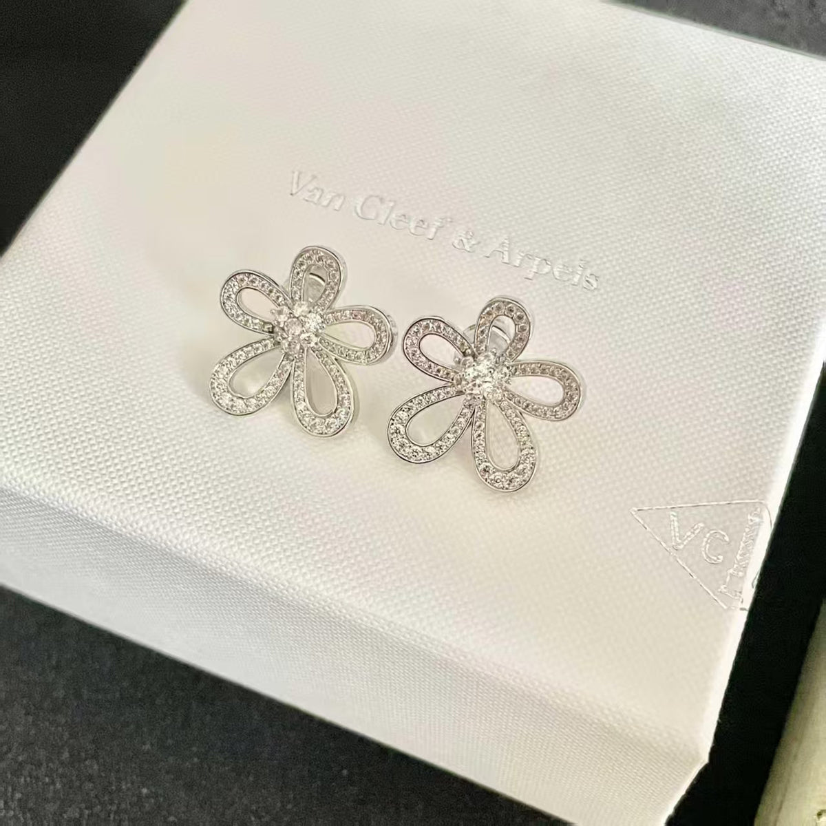 [Dawnora Jewelry]Flowerlace Diamond EARRINGS