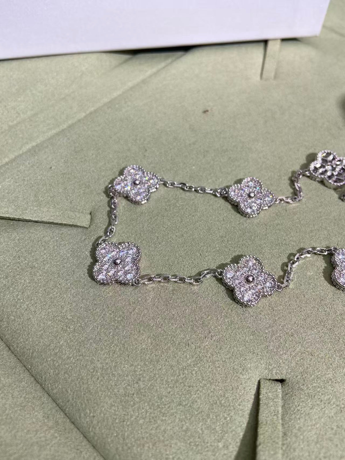 [Dawnora Jewelry]CLOVER 10 MOTIFS  FULL DIAMOND NECKLACE