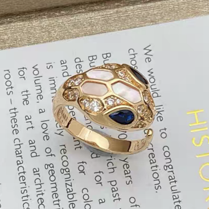 [Dawnora Jewelry]BRAND NEW ASSORTED SNAKE HEAD MOTHER OF PEARL RINGS