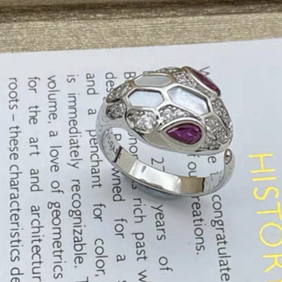 [Dawnora Jewelry]BRAND NEW ASSORTED SNAKE HEAD MOTHER OF PEARL RINGS