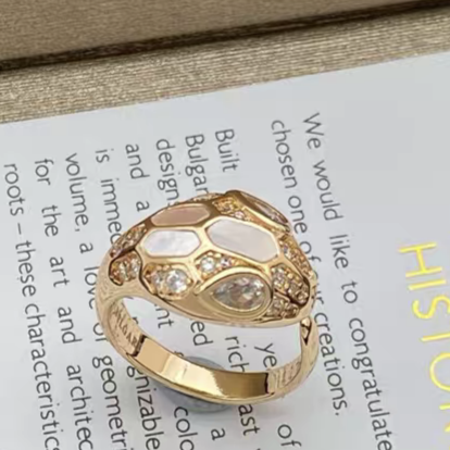 [Dawnora Jewelry]BRAND NEW ASSORTED SNAKE HEAD MOTHER OF PEARL RINGS