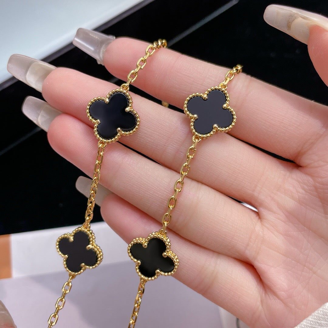 [Dawnora Jewelry]CLOVER 10 MOTIFS ONYX NECKLACE