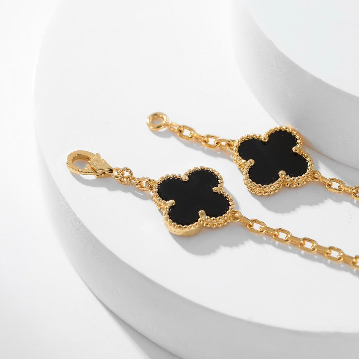 [Dawnora Jewelry]CLOVER 10 MOTIFS ONYX NECKLACE