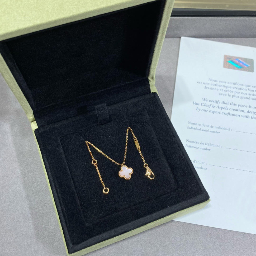 [Dawnora Jewelry]CLOVER 15MM PINK MOTHER-OF-PEARL SINGLE FLOWER NECKLACE