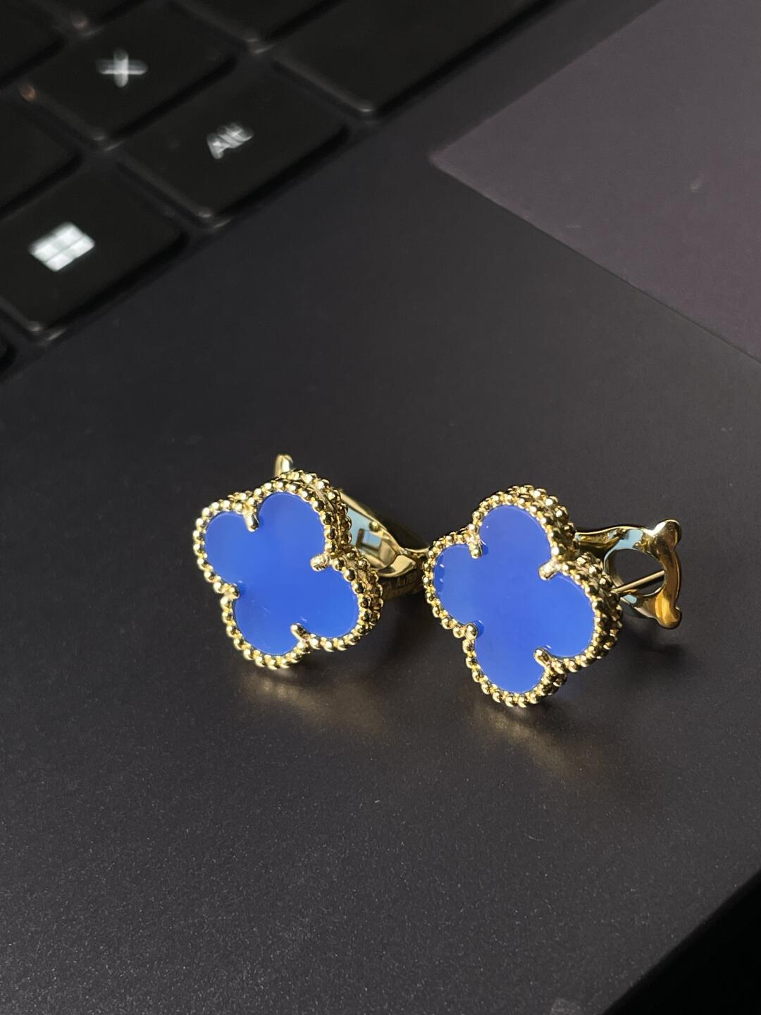 [Dawnora Jewelry] CLOVER LARGE (20mm) 1 MOTIFS BLUE MOP STUD EARRINGS