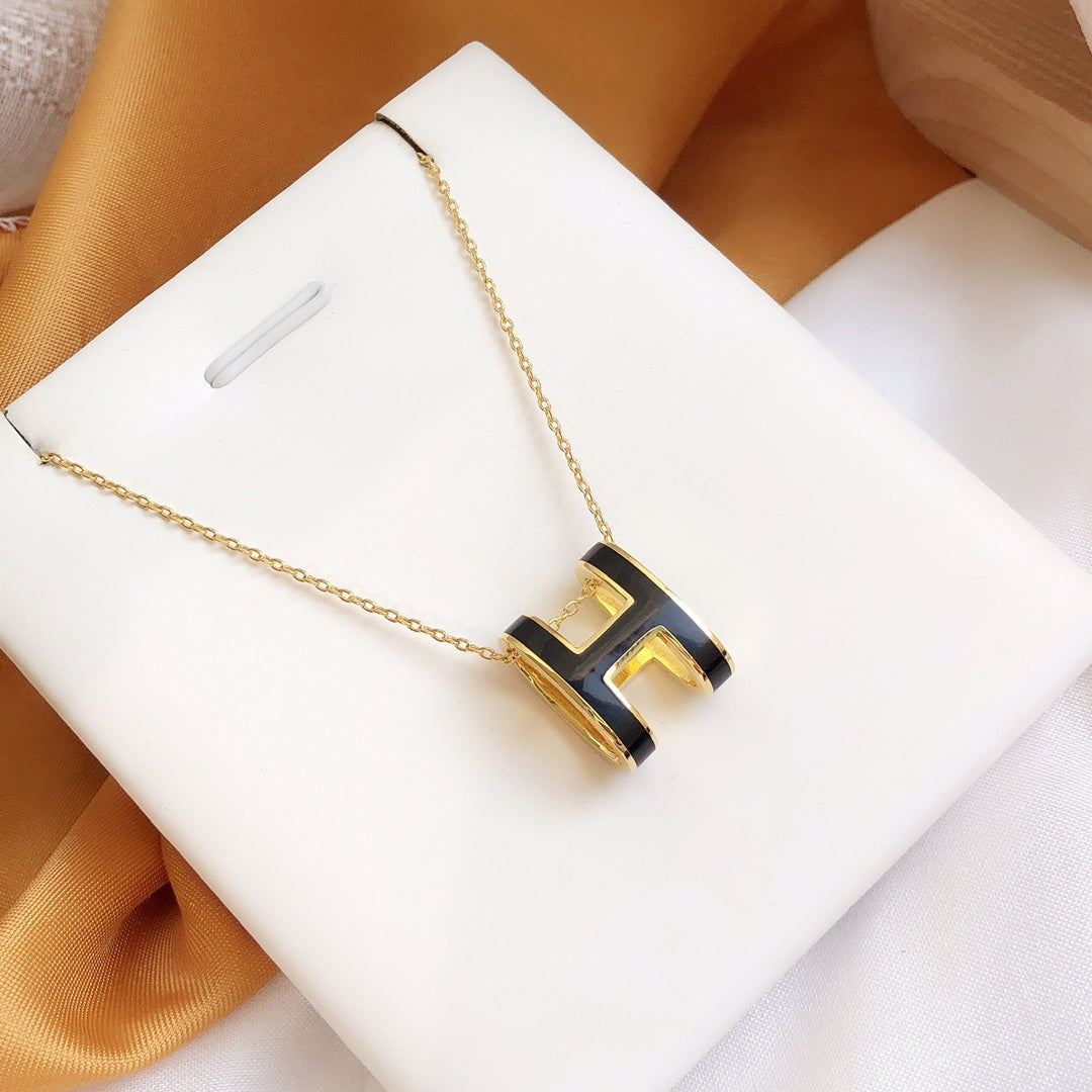 [Dawnora Jewelry]HM CLIC BLACK ENAMEL GOLD NECKLACE