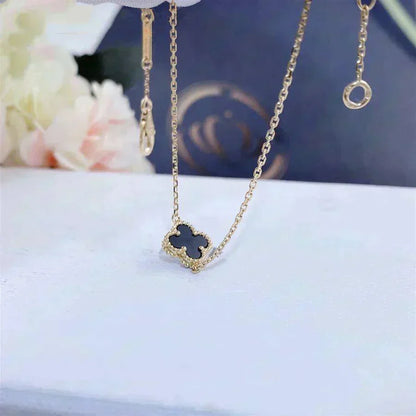 [Dawnora Jewelry]CLOVER ONYX SINGLE FLOWER BRACELET
