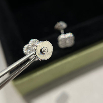 [Dawnora Jewelry]CLOVER MINI DIAMOND STUD EARRINGS